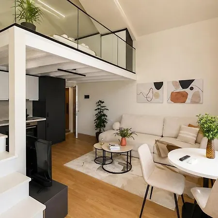 Aura Luxury The Loft Apartment Tirana